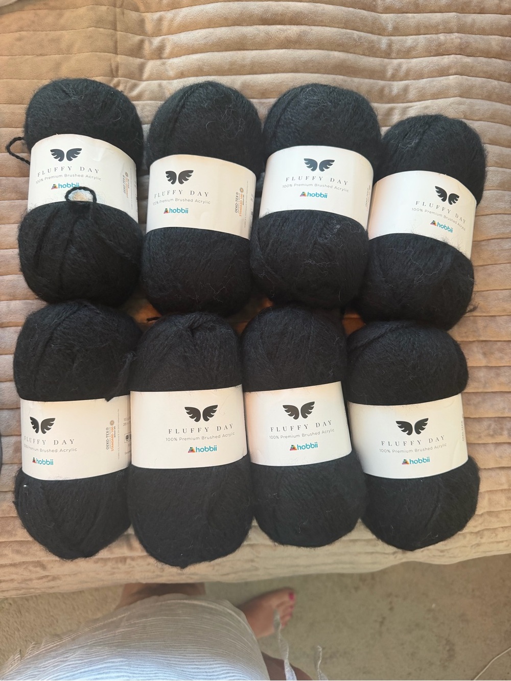 Fluffy Day Soft Yarn Skeins - Black - Hobbi